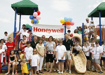 Camillus Community Members and Honeywell Celebrate the New Reed Webster Park Playground