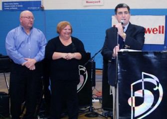 Assemblyman William Magnarelli Thanks Honeywell and the DeSpirito Family