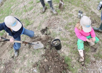 Onondaga Lake Conservation Corps seeks to inspire future stewards of Onondaga Lake and its watershed through a hands-on, experience-based program.