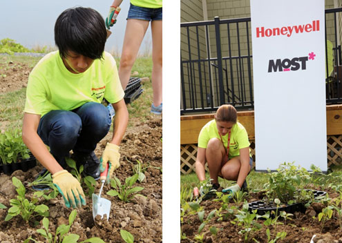 01 Grant Middle School student Zau Jat N-Hkum (left) and Manlius Pebble Hill School student Athena Czerwinski Burkard's (right) work will help enhance habitat and attract hummingbirds.