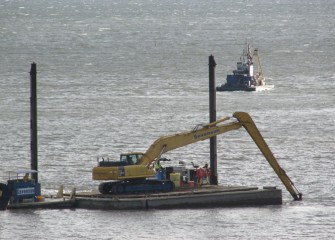 Capping operations continue on Onondaga Lake into late fall. Capping is on schedule to be completed in 2016.